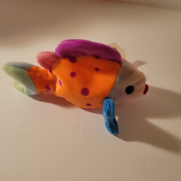 "Lips" the Fish is a colorful Ty Beanie Baby, released in 1999. Its vibrant oran - Picture 2 of 4